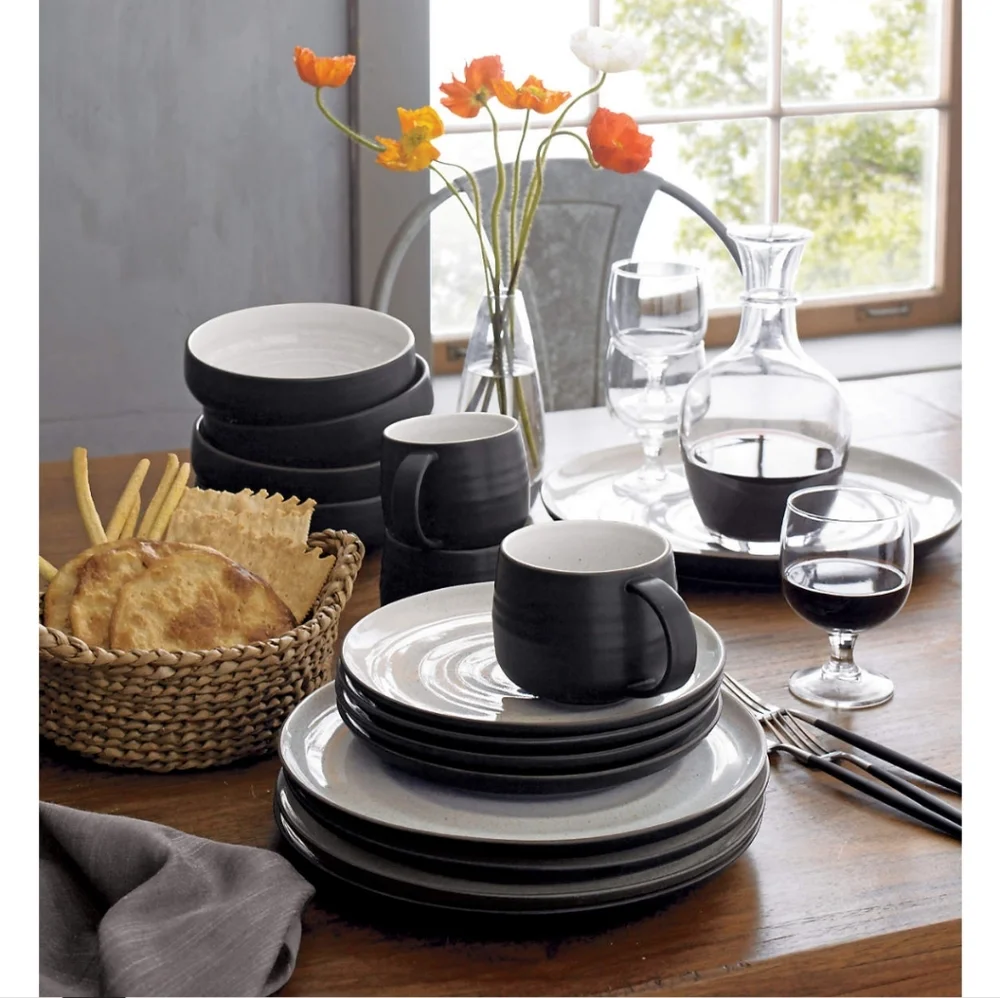 🆕️Crate&Barrel Dinner Plate